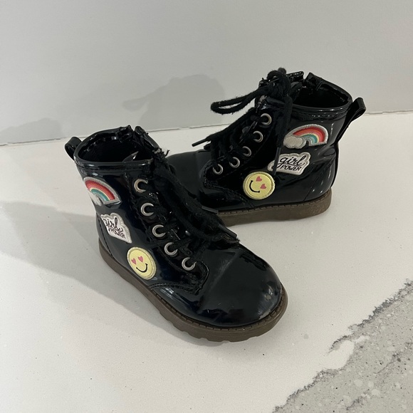 Girls boots - Picture 1 of 5